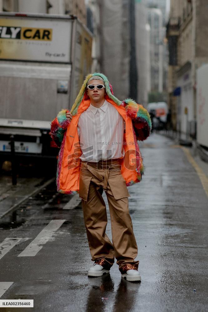 PFW - Street Style - Day 1