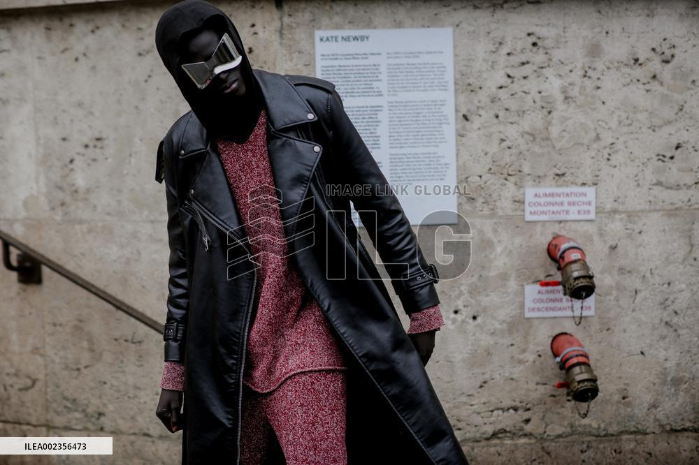 PFW - Street Style - Day 1