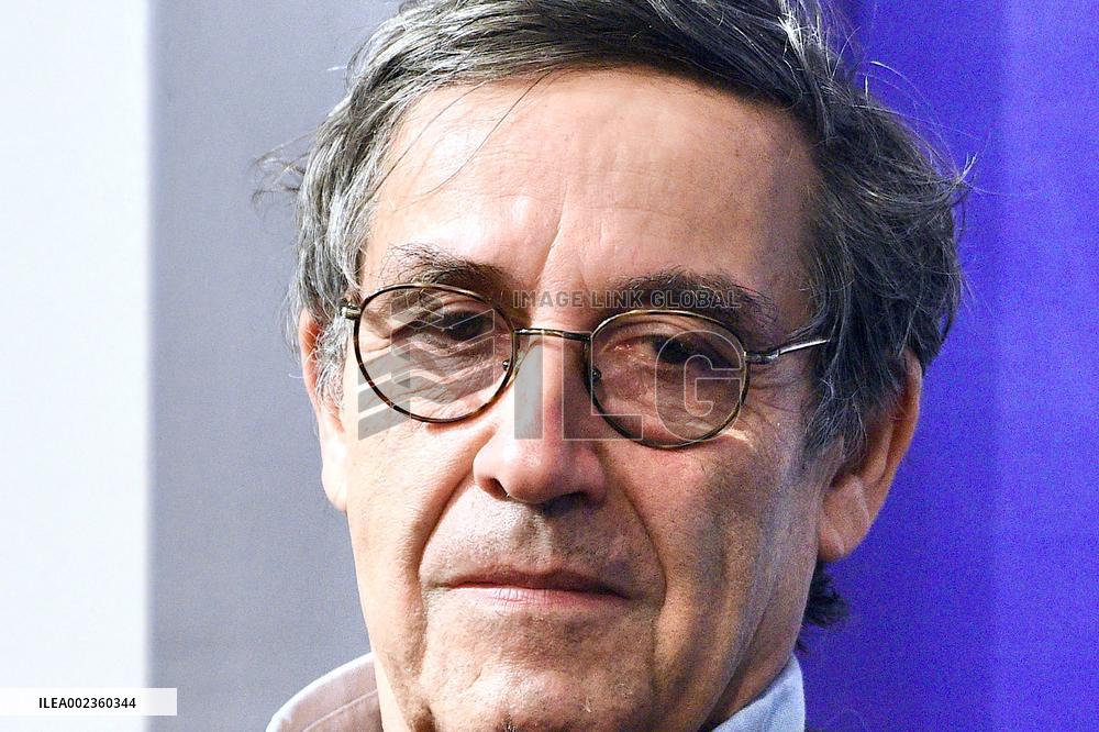 Emmanuel Todd Meets With Readers - Strasbourg