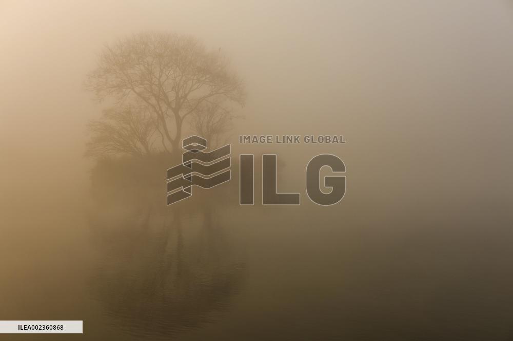 NEPAL-KATHMANDU-FOG