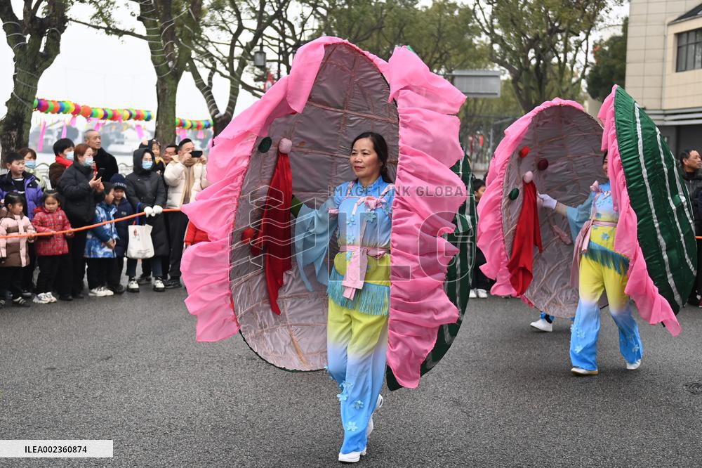 CHINA-ZHEJIANG-HUZHOU-LANTERN FESTIVAL-CELEBRATION (CN)