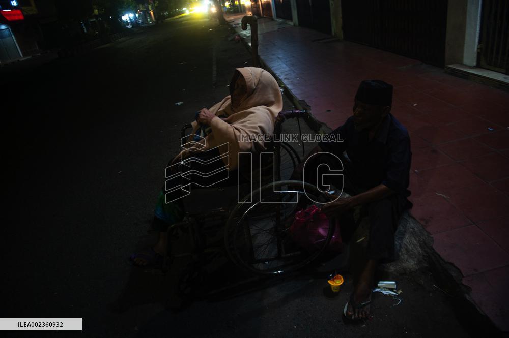 Physical Limitations In The Social Conditions Corner - Sumatra