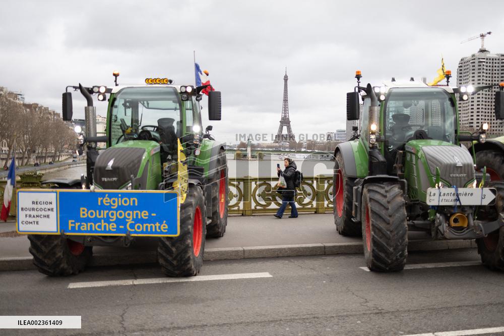 Coordination Rurale farmers demonstration - Paris
