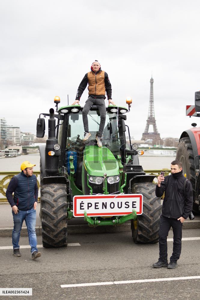 Coordination Rurale farmers demonstration - Paris