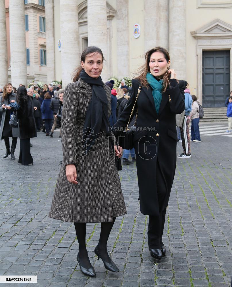 Funeral of Ira von Furstenberg - Rome