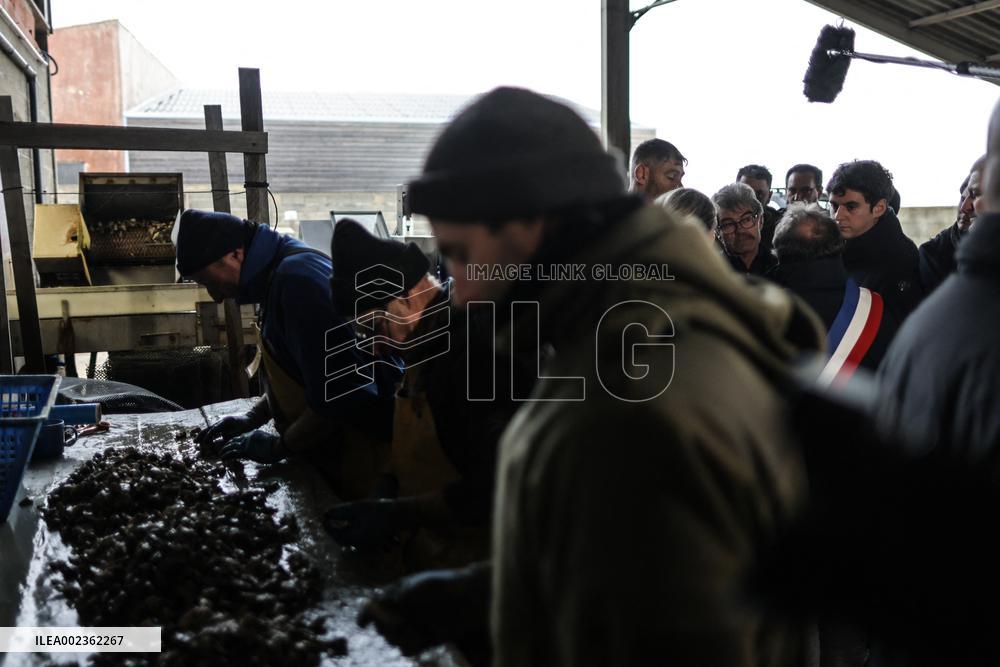 PM Attal on visit in the Charente Maritime department