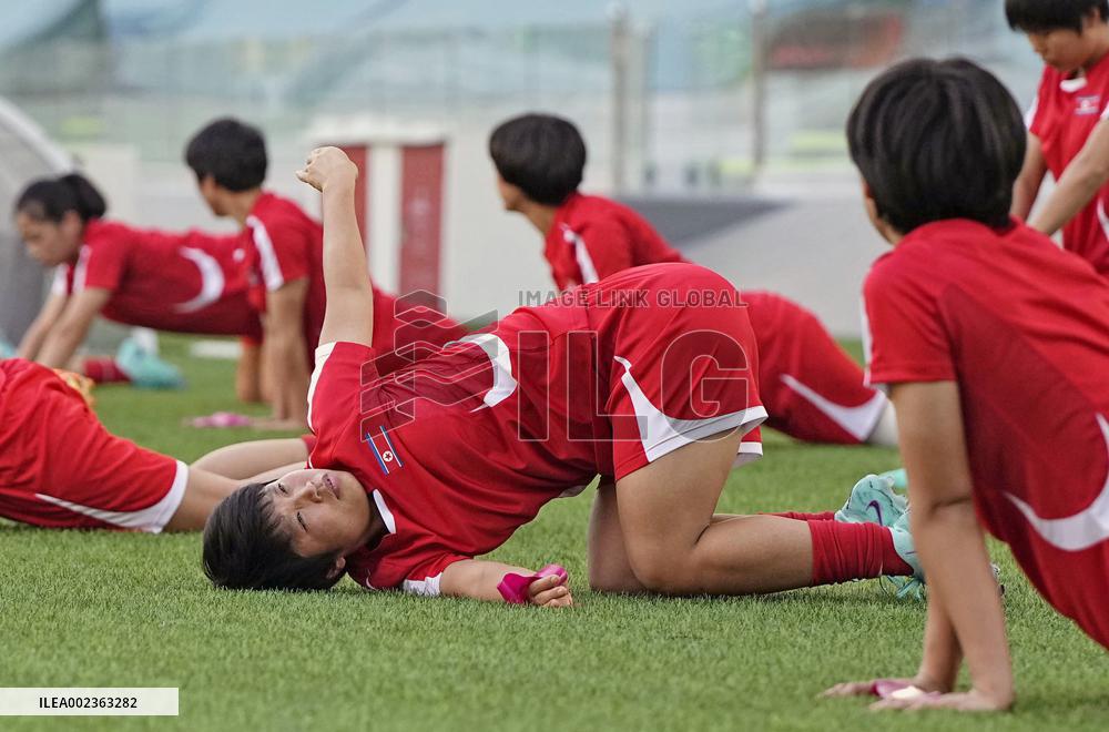 Football: Olympic women's qualifier