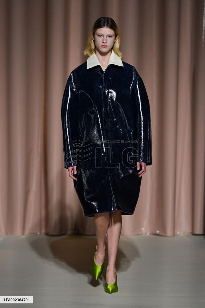 MFW - Philosophy Di Lorenzo Serafini Runway