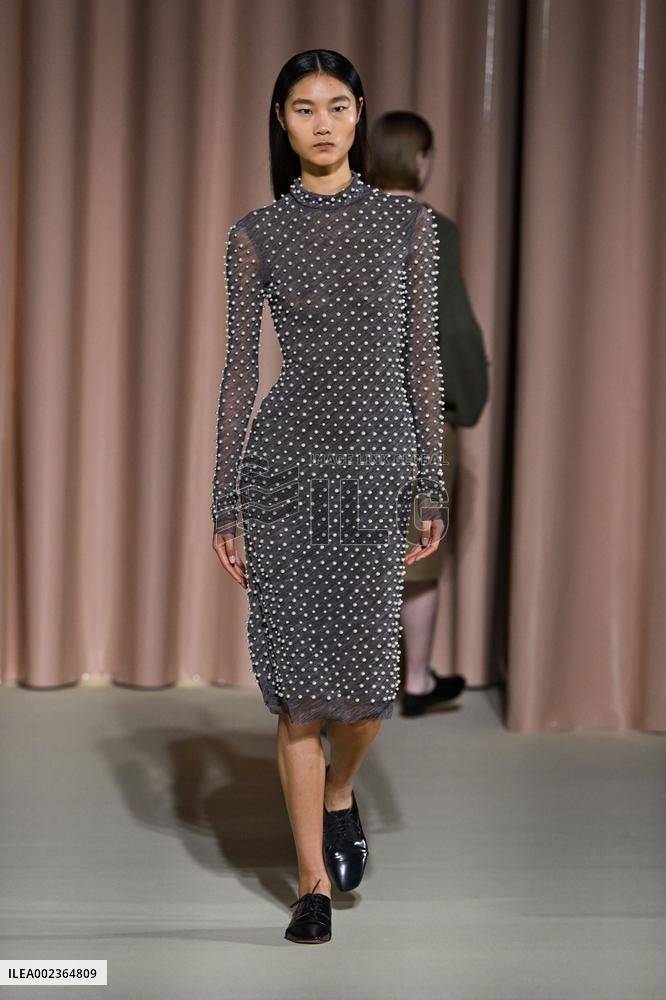 MFW - Philosophy Di Lorenzo Serafini Runway