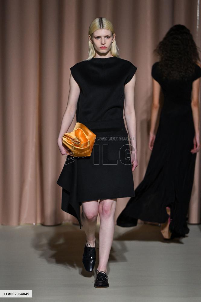 MFW - Philosophy Di Lorenzo Serafini Runway