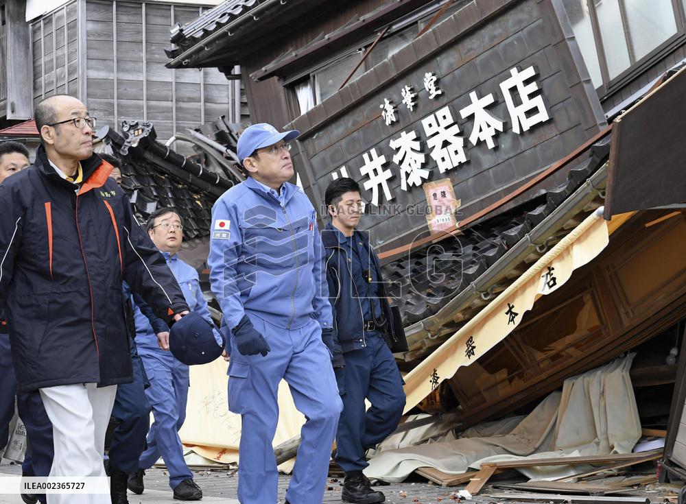 PM Kishida visits quake-hit Wajima city