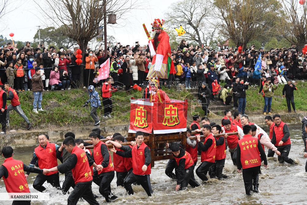 CHINA-FUJIAN-LIANCHENG-ZOUGUSHI-LANTERN FESTIVAL (CN)