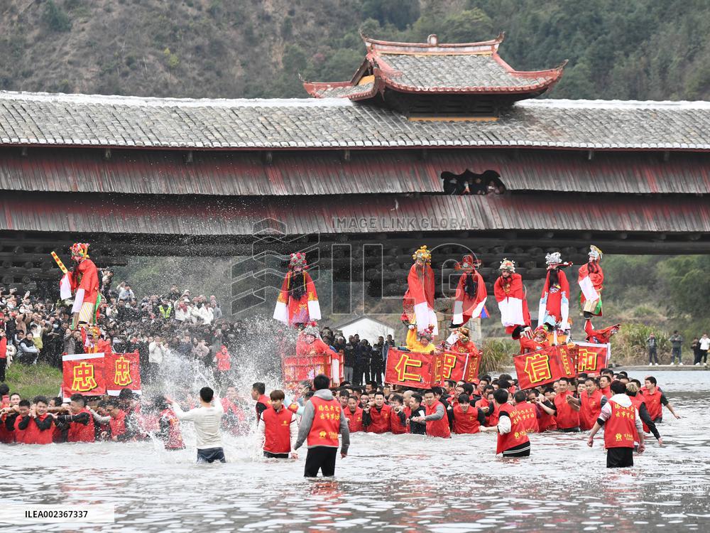 CHINA-FUJIAN-LIANCHENG-ZOUGUSHI-LANTERN FESTIVAL (CN)