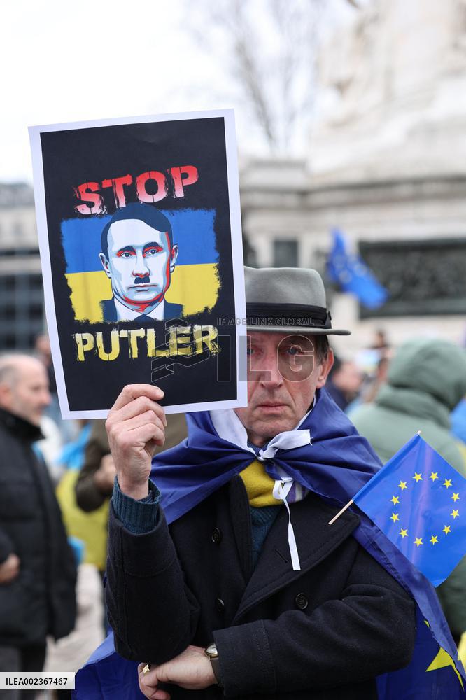 Rally For Ukraine - Paris