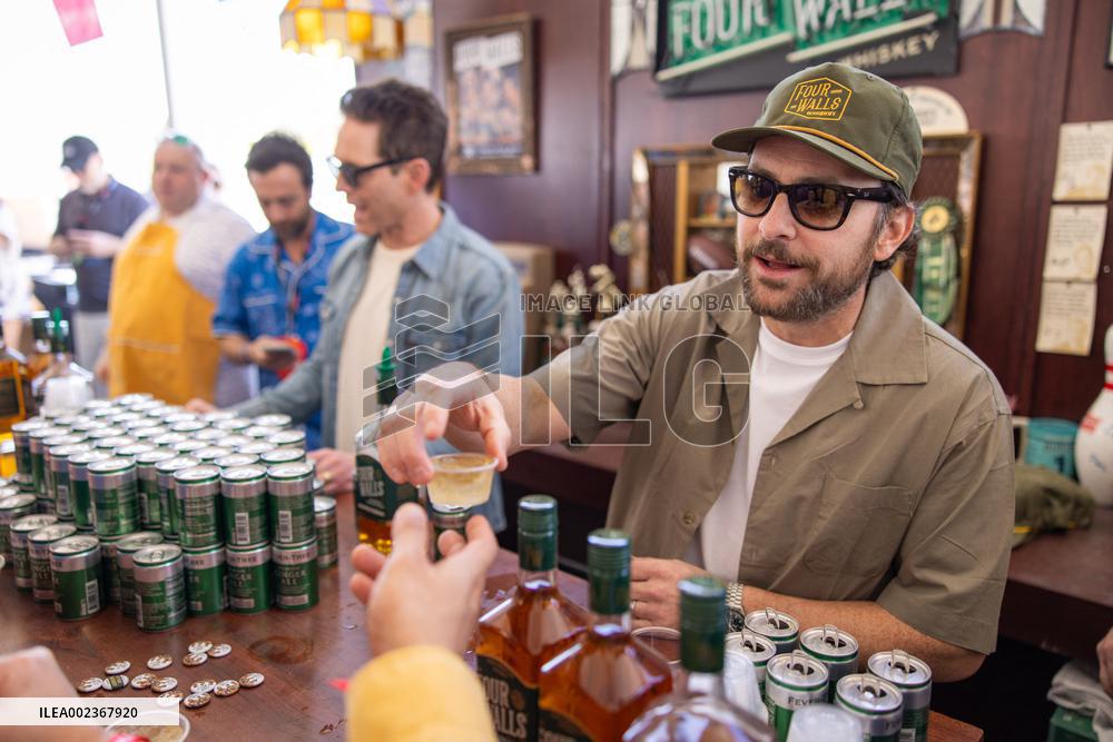 Celebs At SOBEWFF Wine Spectator Trade Day - Miami