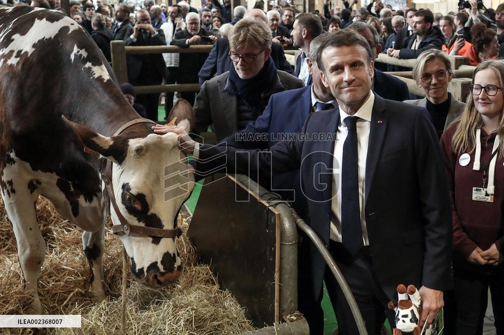 Emmanuel Macron At The Agricultural Fair - Paris