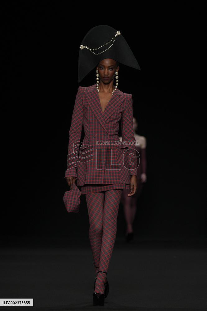 MFW - Chiara Boni La Petite Robe Runway