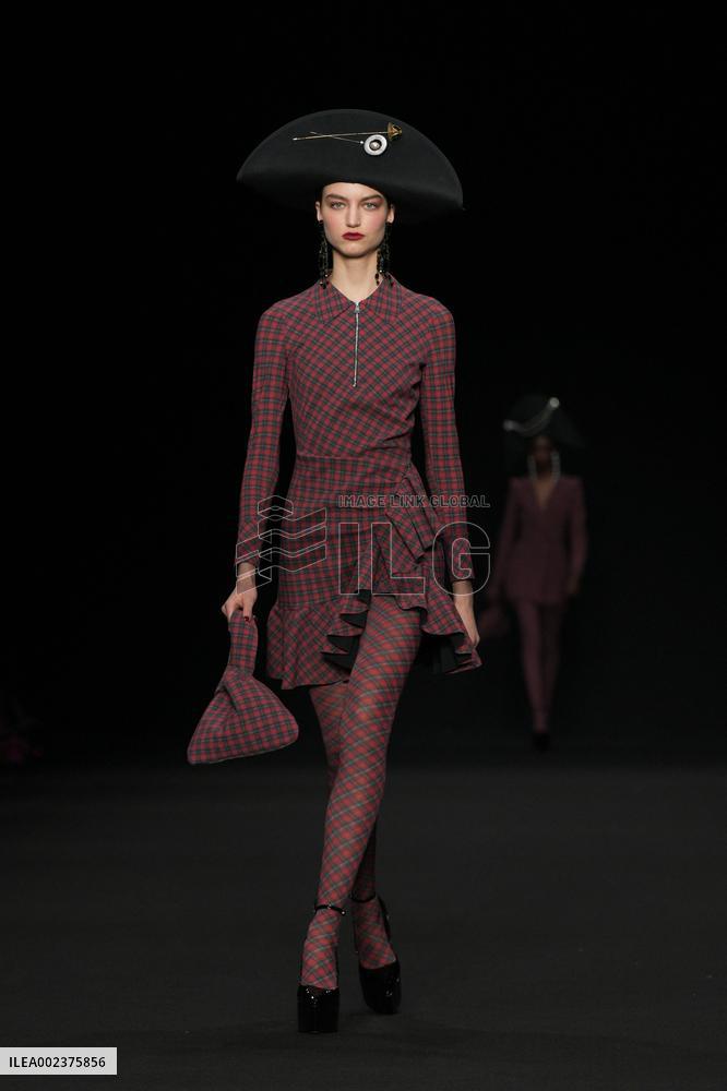 MFW - Chiara Boni La Petite Robe Runway