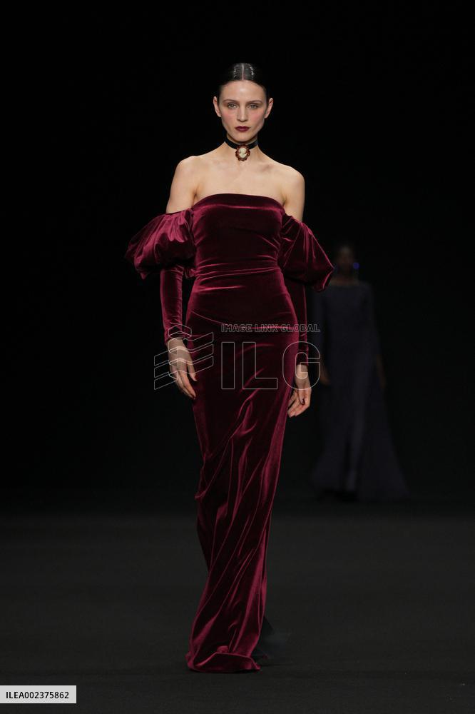 MFW - Chiara Boni La Petite Robe Runway