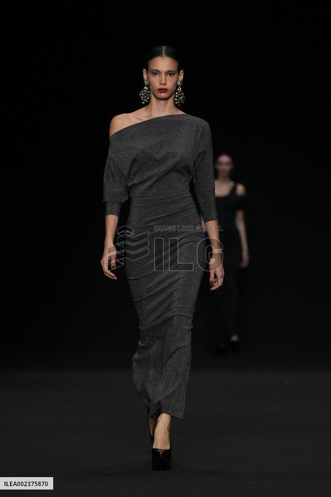 MFW - Chiara Boni La Petite Robe Runway