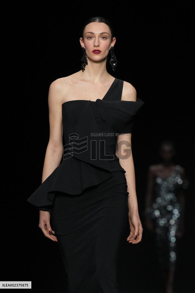 MFW - Chiara Boni La Petite Robe Runway