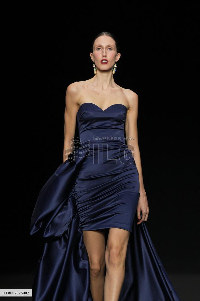 MFW - Chiara Boni La Petite Robe Runway