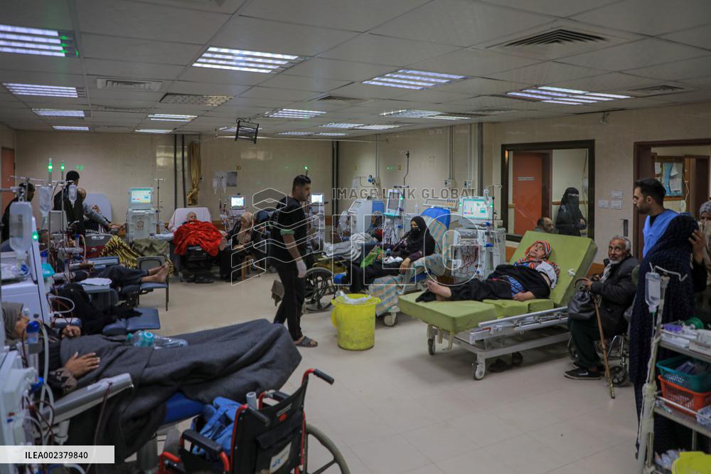 MIDEAST-GAZA-DIALYSIS-TREATMENT