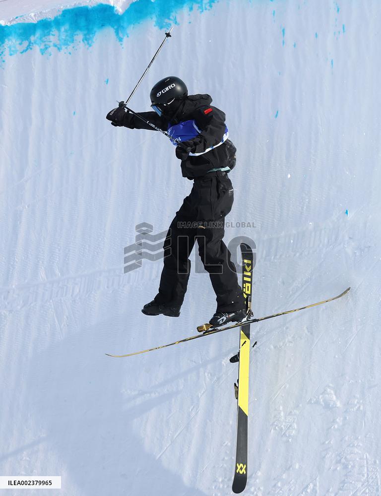 (SP)CHINA-INNER MONGOLIA-HULUN BUIR-14TH NATIONAL WINTER GAMES-FREESTYLE SKIING-HALFPIPE (CN)