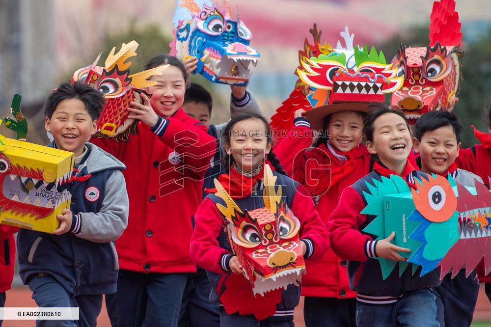 #CHINA-SCHOOLS-NEW SEMESTER (CN)