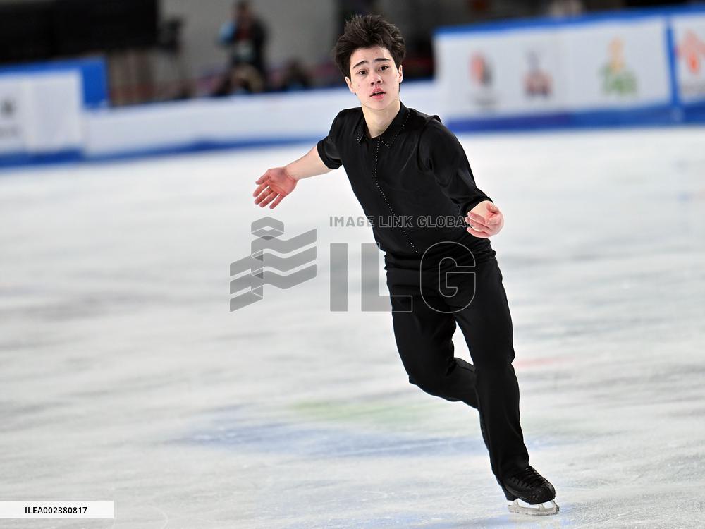(SP)CHINA-INNER MONGOLIA-HULUN BUIR-14TH NATIONAL WINTER GAMES-FIGURE SKATING-MEN SINGLE (CN)