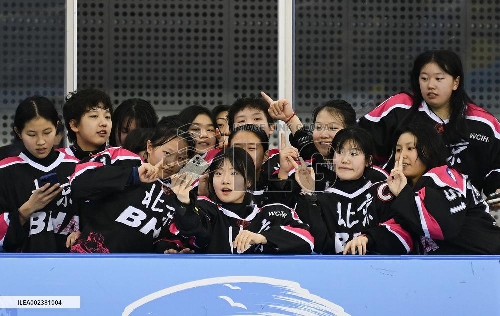 (SP)CHINA-INNER MONGOLIA-HULUN BUIR-14TH NATIONAL WINTER GAMES-ICE HOCKEY-JUNIOR WOMEN (CN)