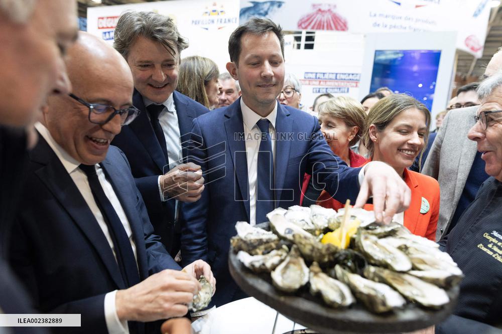 Les Republicains visit the 60th International Agriculture Fair  - Paris