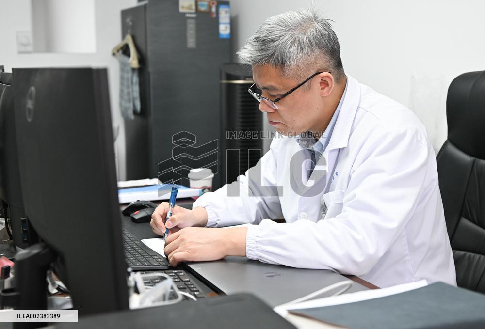 (ChineseToday)CHINA-JIANGSU-CARDIOLOGIST-NPC DEPUTY (CN)