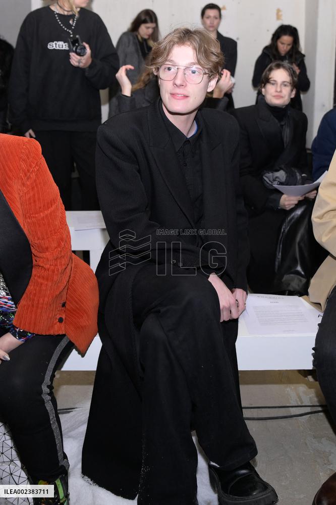 PFW - Pressiat Front Row