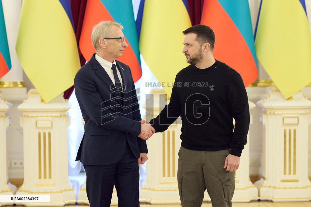 Bulgarian PM Denkov Visits Kyiv