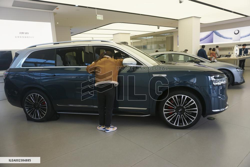 Huawei AITO M9 Delivered in Hangzhou