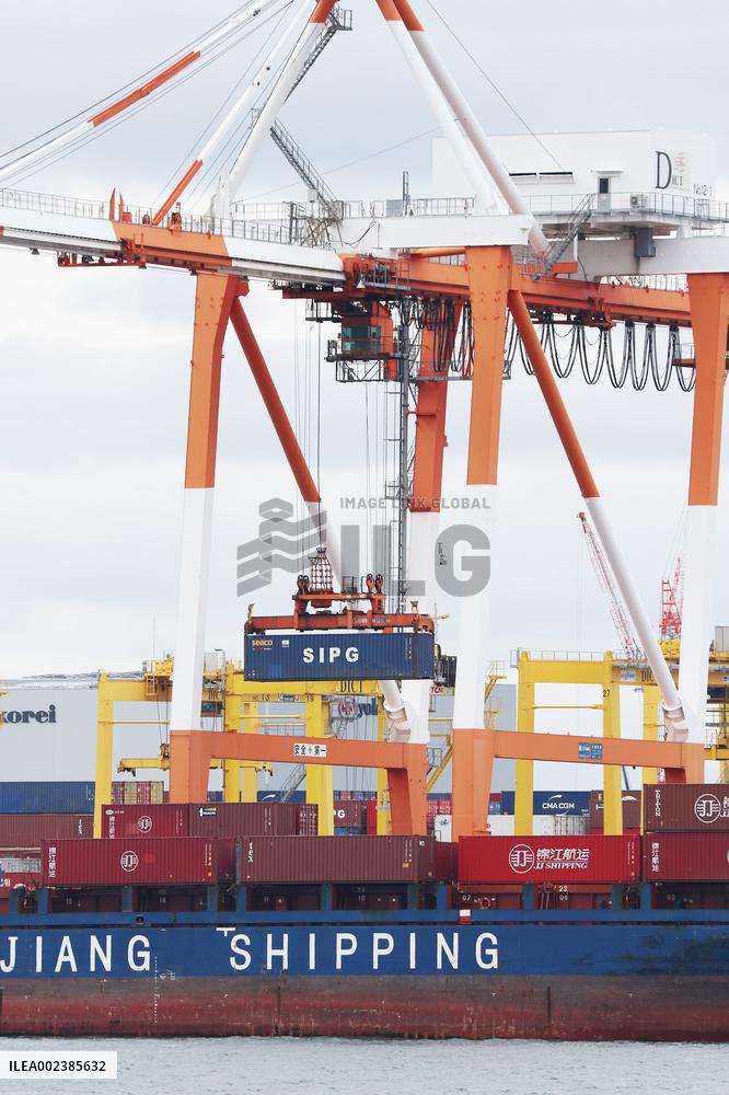 Image of port, harbor, container, crane, sea