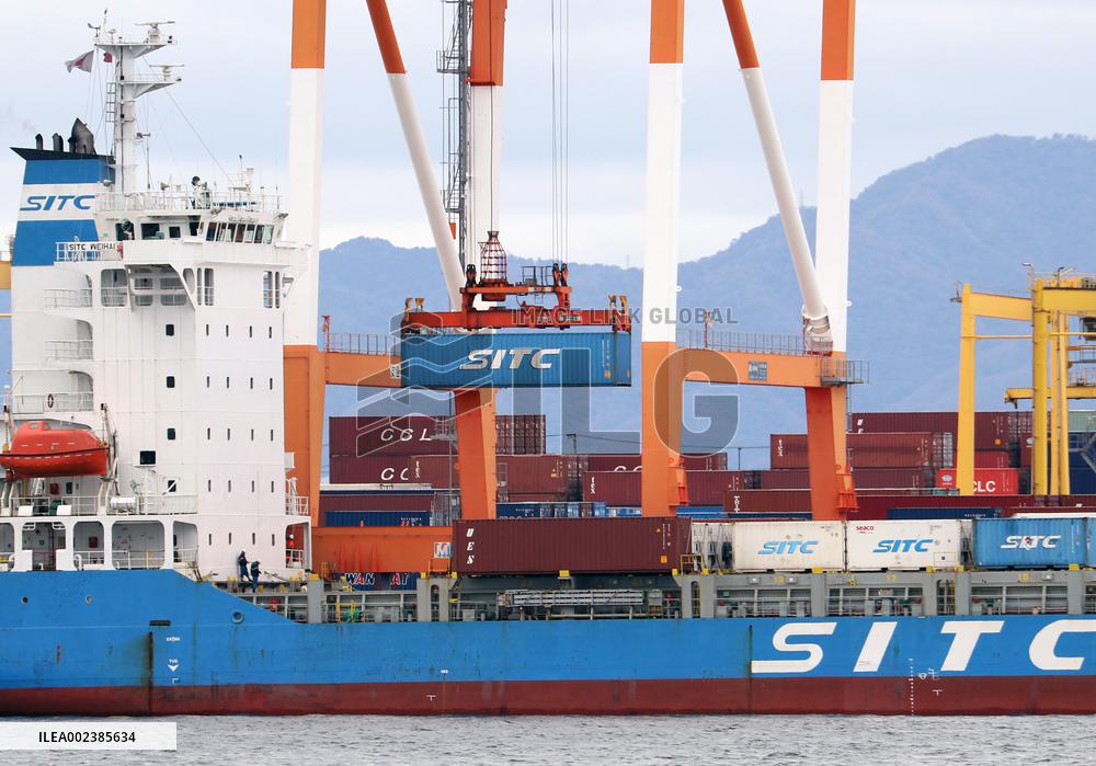 Image of port, harbor, container, crane, sea