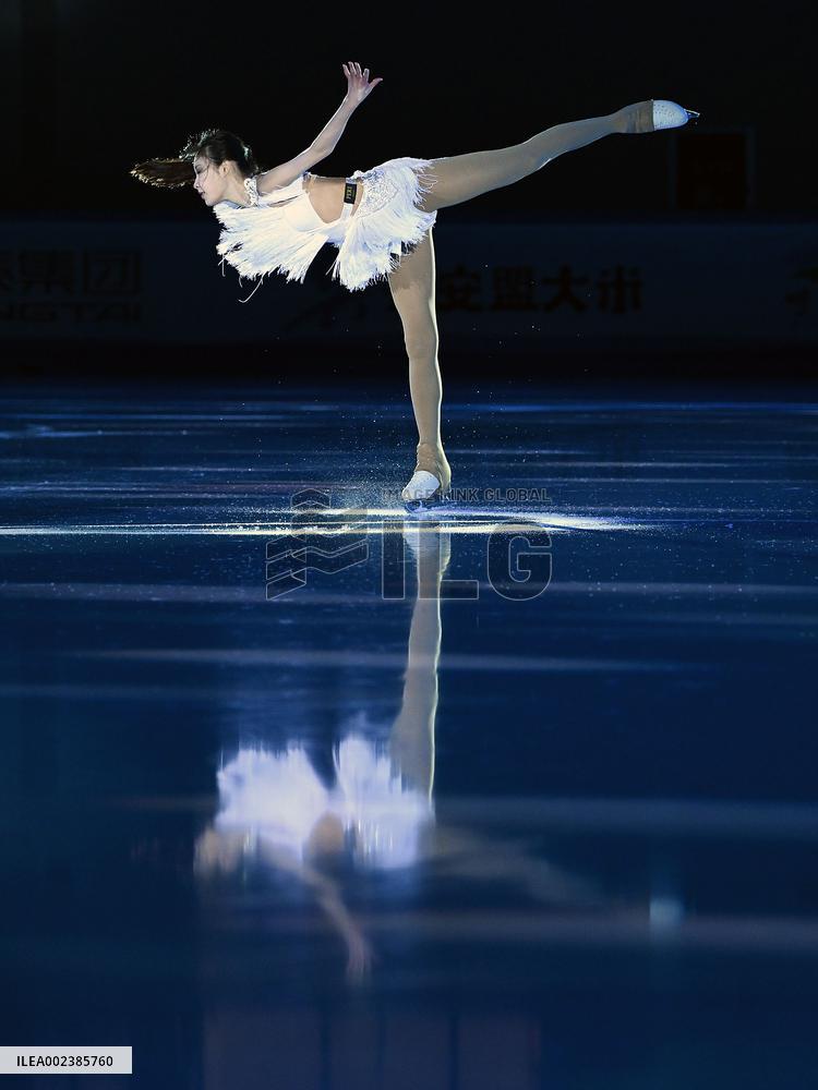 (SP)CHINA-INNER MONGOLIA-HULUN BUIR-14TH NATIONAL WINTER GAMES-FIGURE SKATING-GALA(CN)