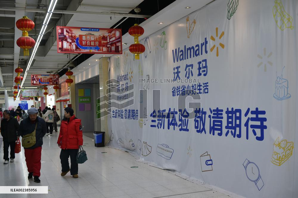 Nanjing First Walmart Closes