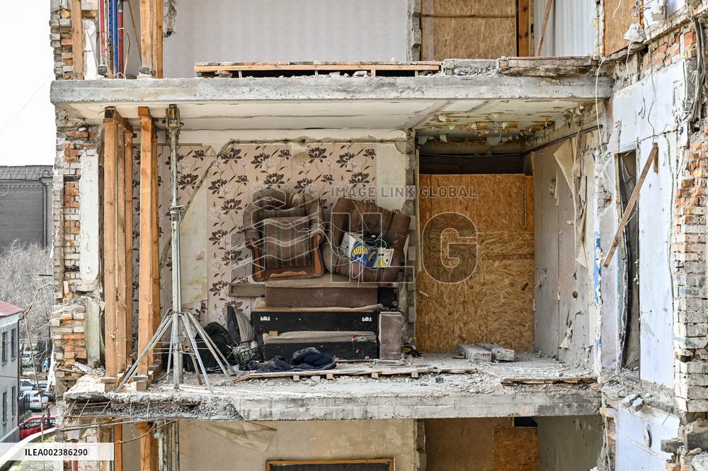 Rebuilding houses in Zaporizhzhia