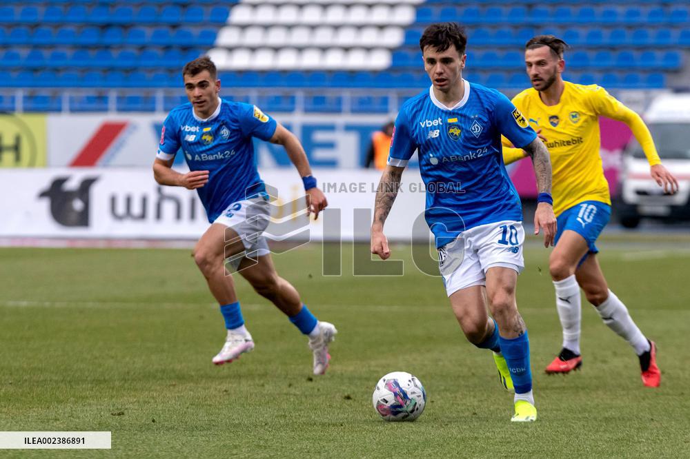 Metalist 1925 2-4 Dynamo