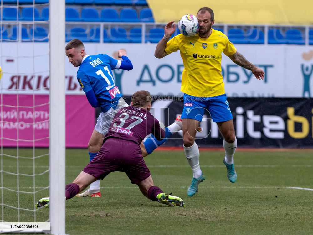 Metalist 1925 2-4 Dynamo