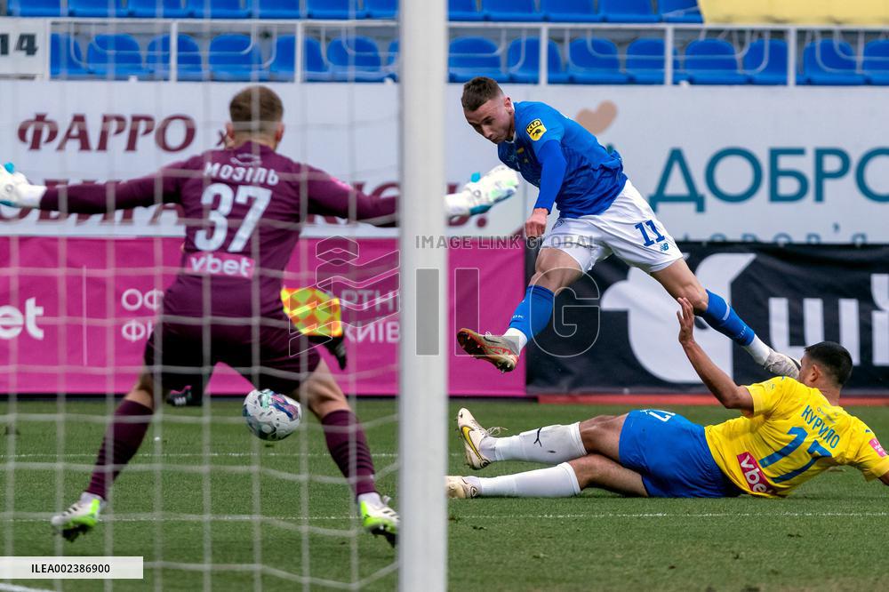 Metalist 1925 2-4 Dynamo