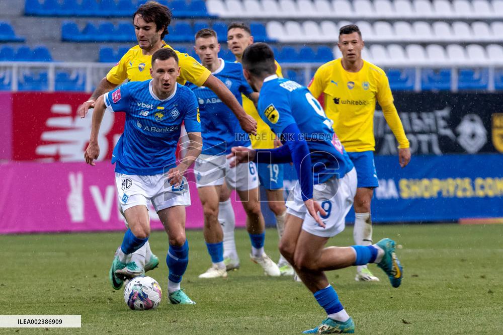 Metalist 1925 2-4 Dynamo