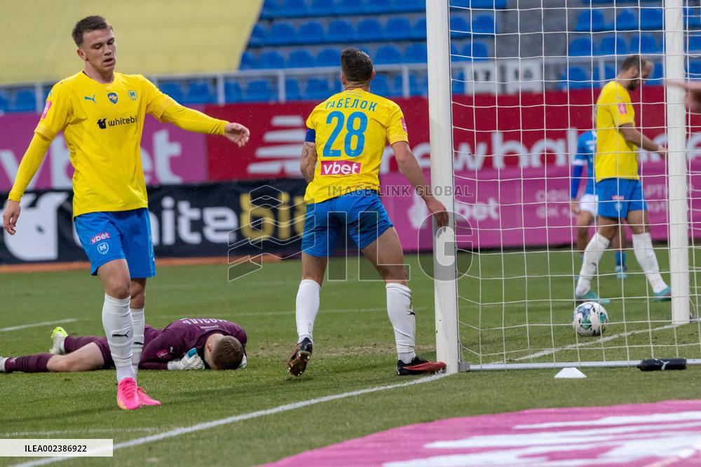 Metalist 1925 2-4 Dynamo