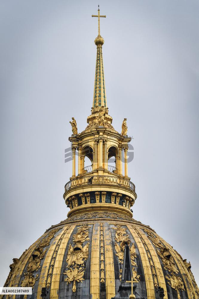 Military Honors Ceremony To Emir Of Qatar - Paris