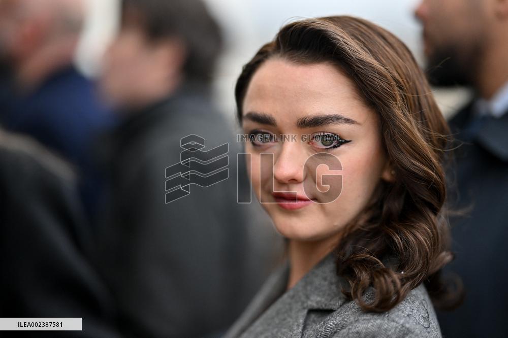 PFW Dior Outside Arrivals