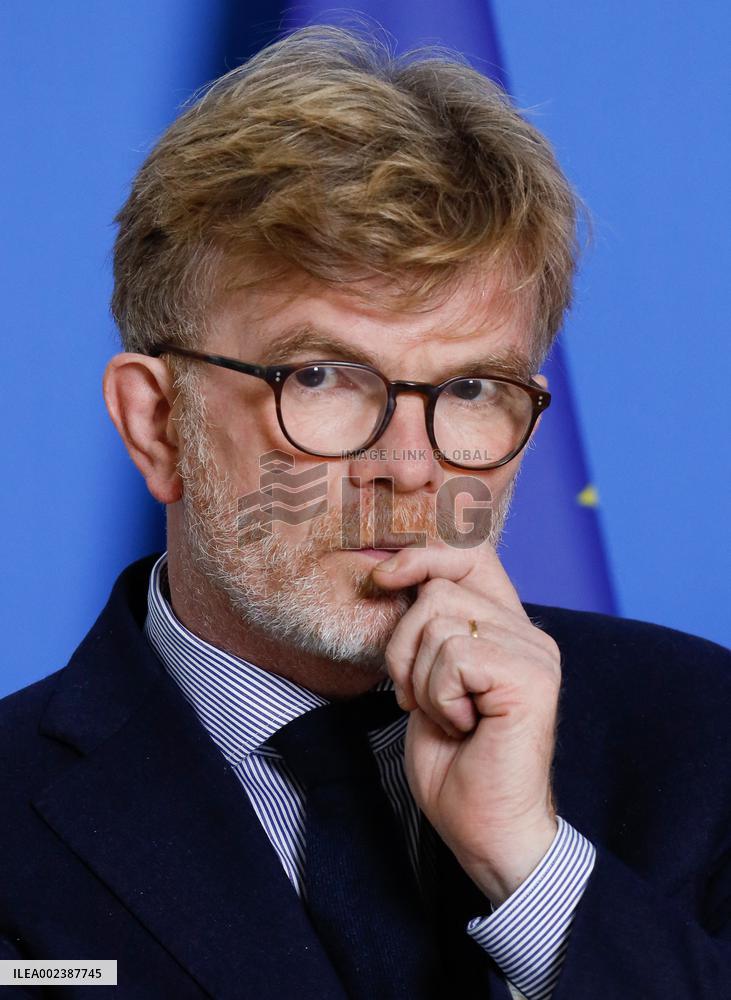 Meeting With FBF On Support Measures Of Agriculture At Bercy - Paris