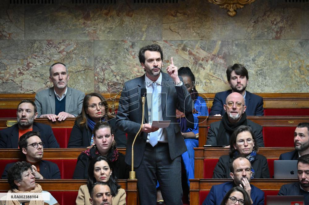 Questions To The Government - Paris